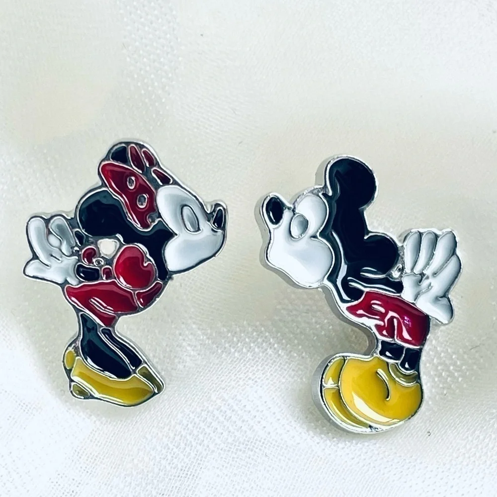 NWOT Disney Mickey Mouse and Minnie Earrings